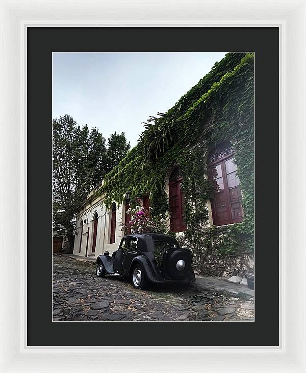 Vintage Car Colonia - Framed Print