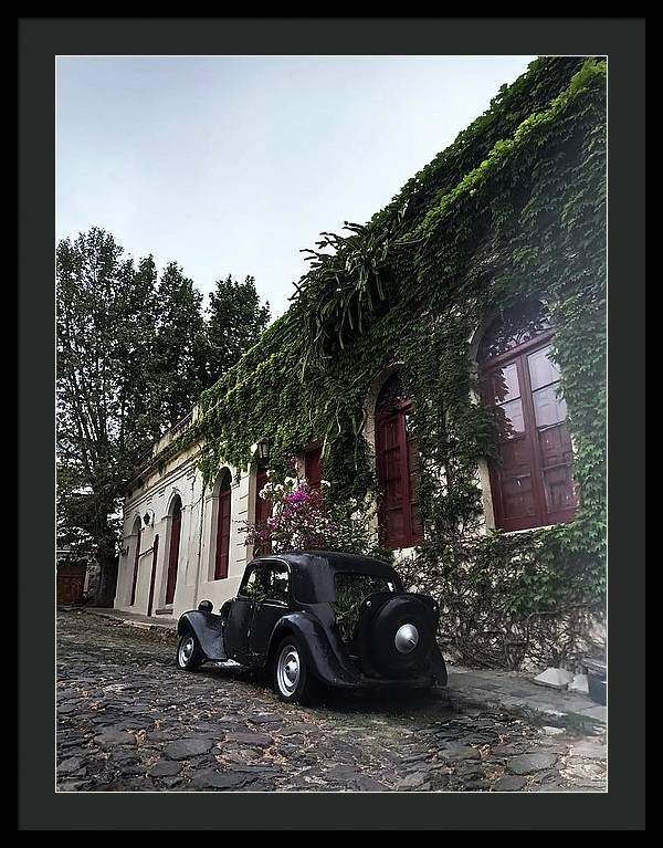 Vintage Car Colonia - Framed Print