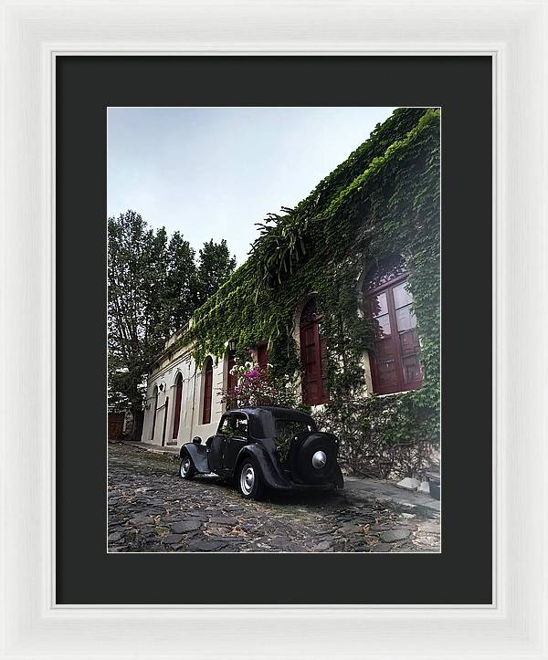 Vintage Car Colonia - Framed Print