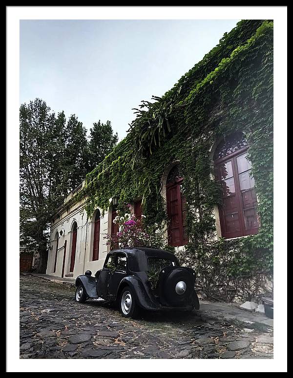 Vintage Car Colonia - Framed Print