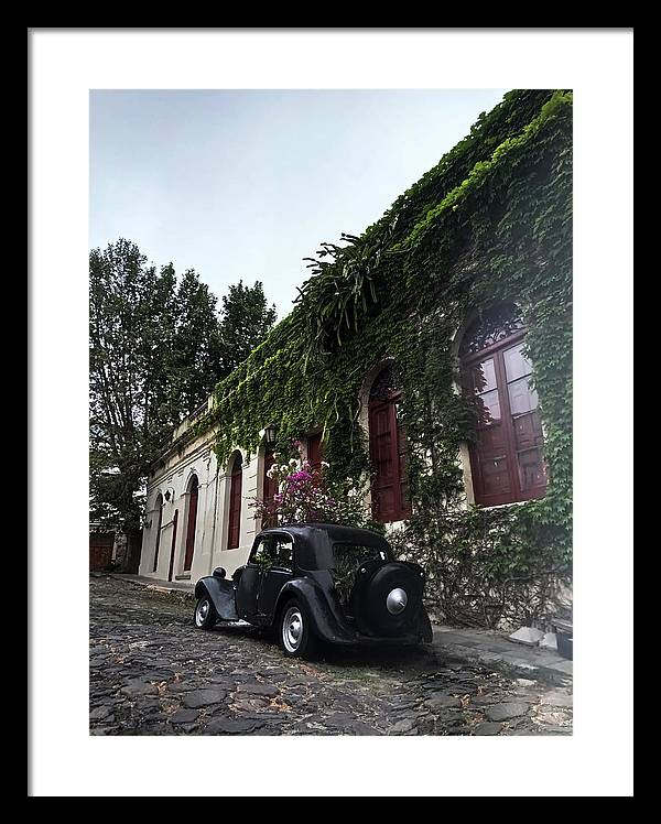 Vintage Car Colonia - Framed Print