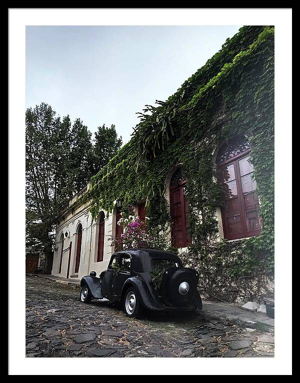 Vintage Car Colonia - Framed Print