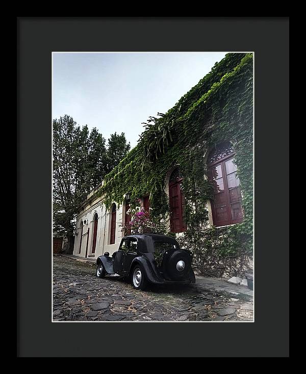 Vintage Car Colonia - Framed Print