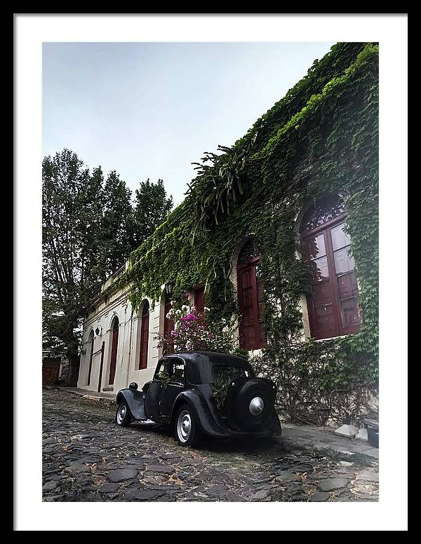 Vintage Car Colonia - Framed Print
