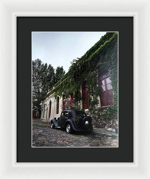 Vintage Car Colonia - Framed Print
