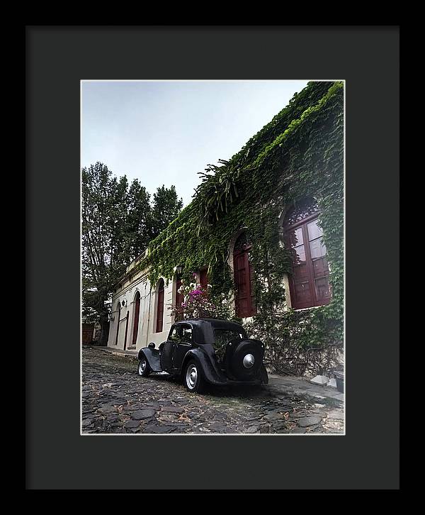 Vintage Car Colonia - Framed Print